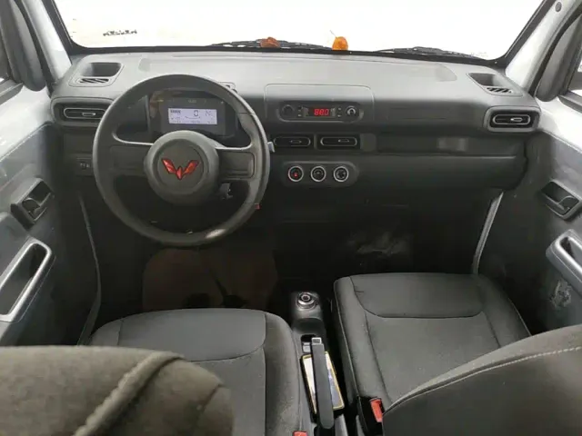 Wuling Zhiguang NEV — Фото автомобиля 9