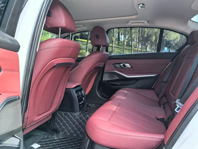 BMW 3 Series — Фото автомобиля 11