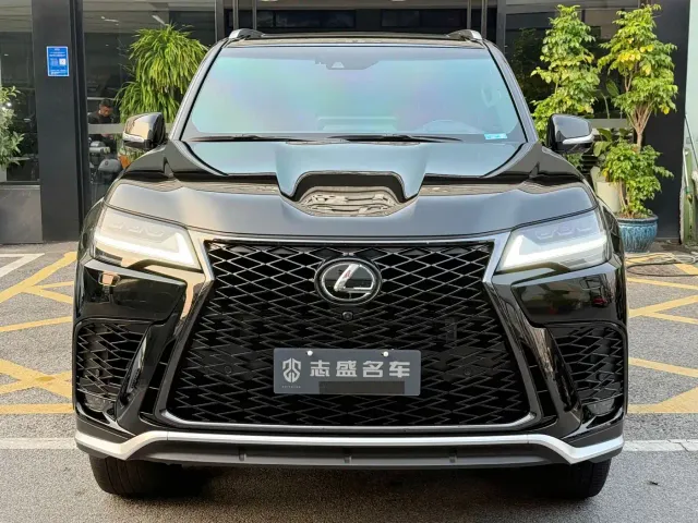 Lexus LX — Фото автомобиля 2