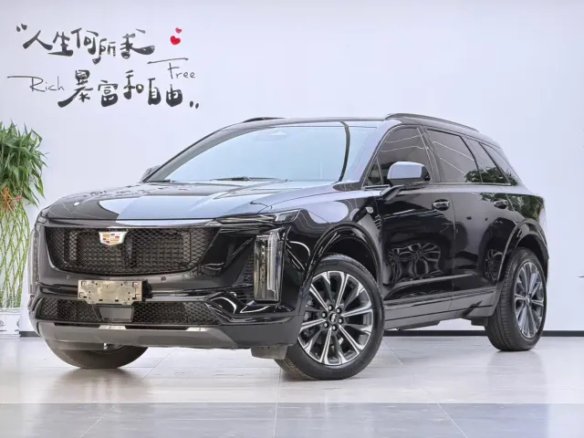 Фотография автомобиля — Cadillac XT5