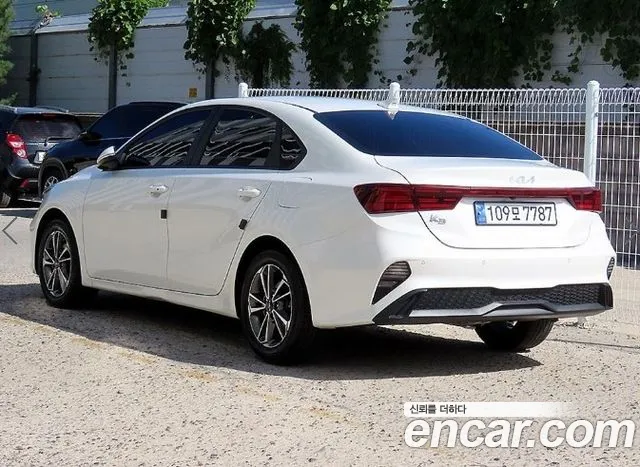 Kia K3 Generation 2 — Фото автомобиля 4