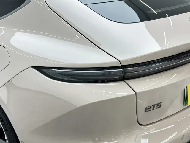 Nio ET5 — Фото автомобиля 10