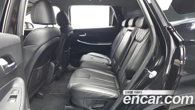 Hyundai Santa Fe New — Фото автомобиля 16