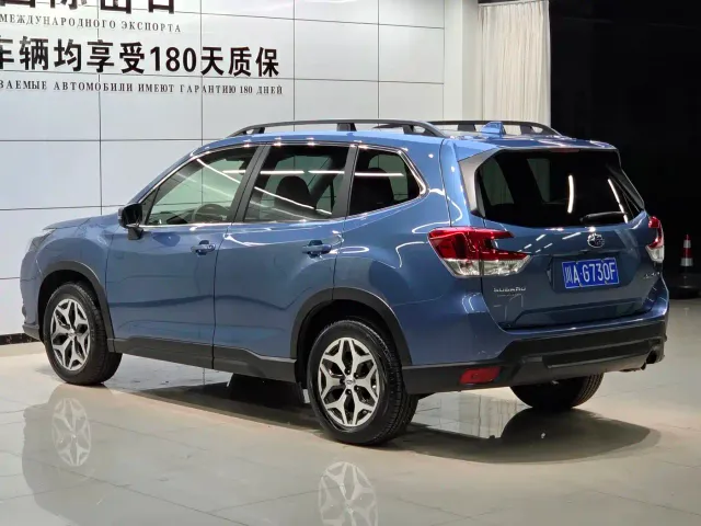 Subaru Forester — Фото автомобиля 4