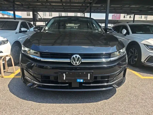 Volkswagen Magotan — Фото автомобиля 2