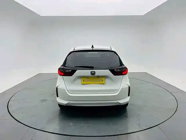 Honda Fit — Фото автомобиля 8