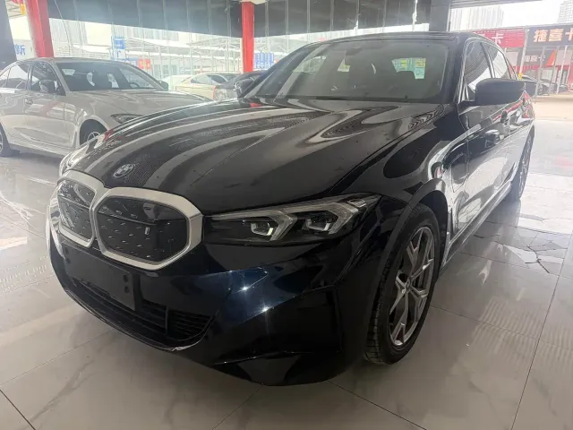 Фотография автомобиля — BMW i3