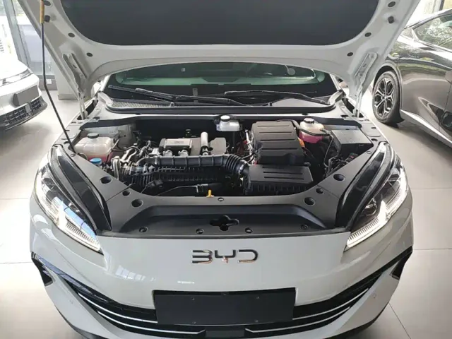 BYD Seal 06 — Фото автомобиля 19