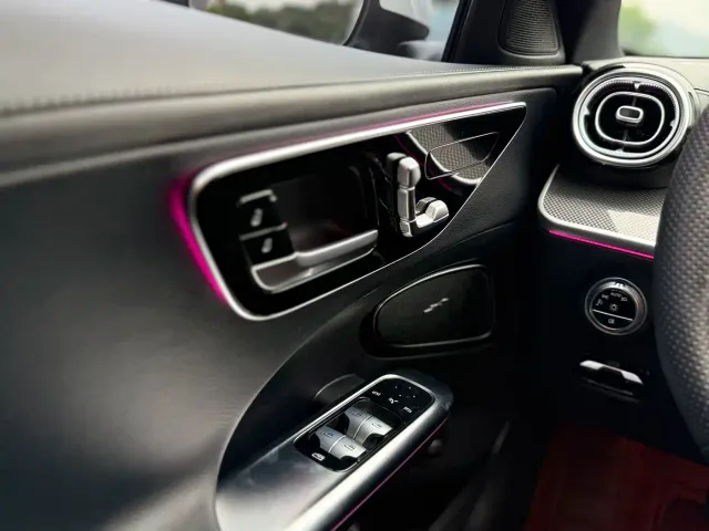 Mercedes-Benz C-Class — Фото автомобиля 16