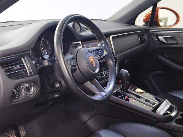 Porsche Macan — Фото автомобиля 11