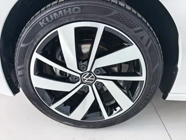 Volkswagen Sagitar — Фото автомобиля 12