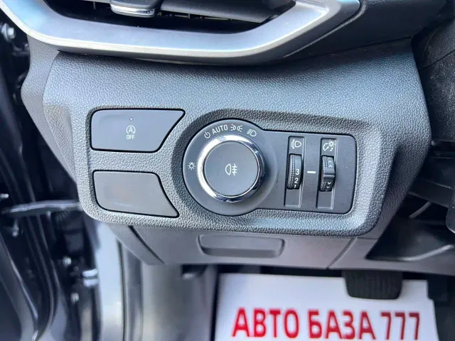 Chevrolet Orlando — Фото автомобиля 9