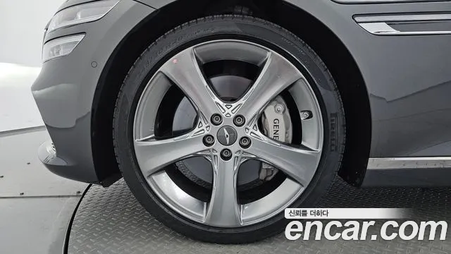 Genesis G80 RG3 — Фото автомобиля 4