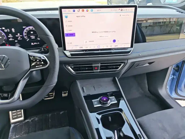 Volkswagen Tiguan L — Фото автомобиля 12