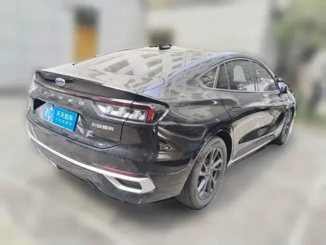 Ford Mondeo 2025 1.5T EcoBoost Luxury — Фото автомобиля 5