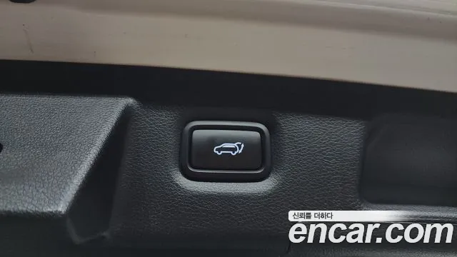 Hyundai Santafe — Фото автомобиля 18