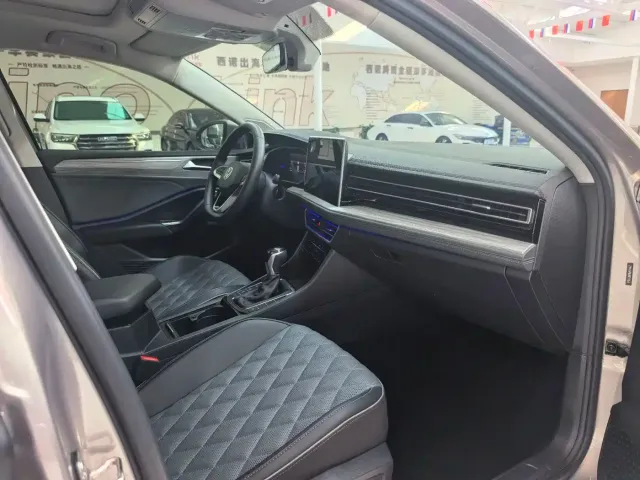 Volkswagen Sagitar — Фото автомобиля 16