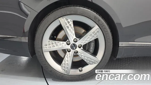 Genesis G80 Бензин 3.5 турбо AWD — Фото автомобиля 5