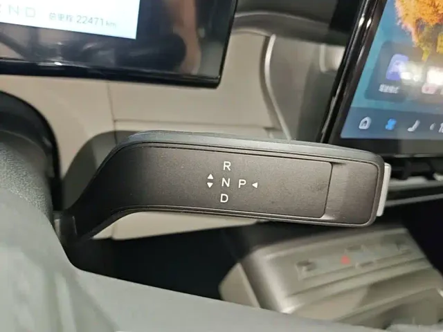 BYD FangChengBao Titanium 7 — Фото автомобиля 13