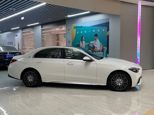 Mercedes-Benz C-Class — Фото автомобиля 4