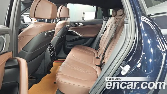 BMW X6 xDrive40i M Sport — Фото автомобиля 10