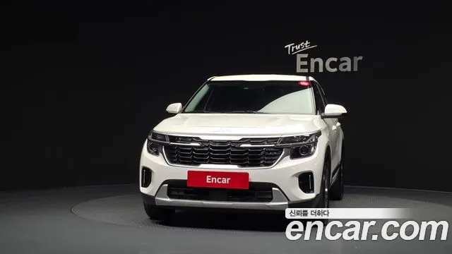 Kia Seltos — Фото автомобиля 3