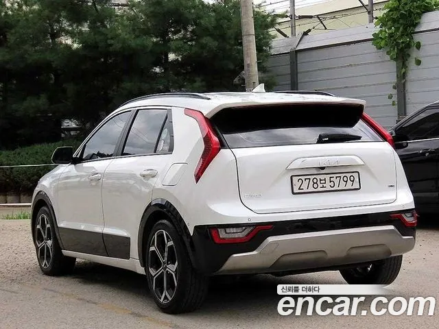 Kia Niro The All New Niro Signature — Фото автомобиля 3