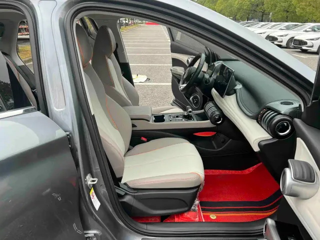 BYD Yuan PLUS — Фото автомобиля 5
