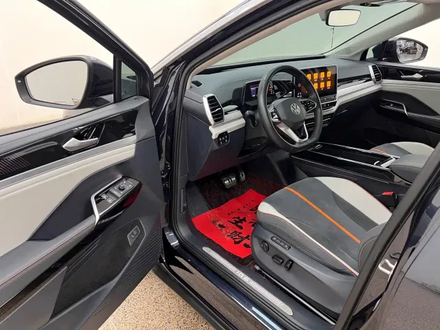 Volkswagen ID.6 CROZZ 2021 Facelift Long Range PRO — Фото автомобиля 13