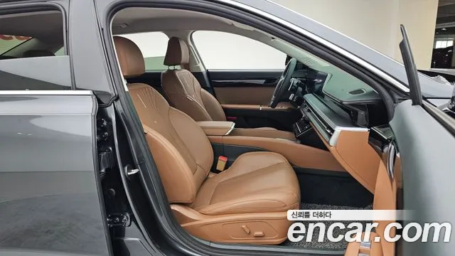 Hyundai Grandeur GN7 — Фото автомобиля 12