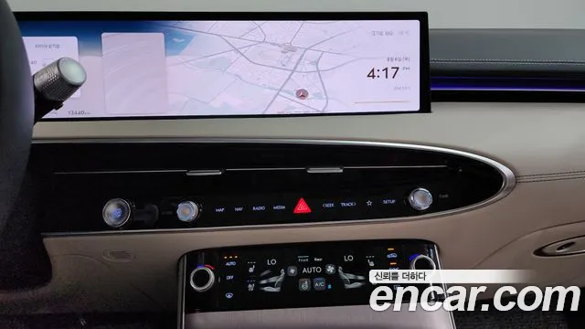Genesis GV70 2.5T Бензин AWD — Фото автомобиля 12