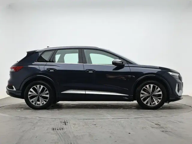 Audi Q4 e-tron — Фото автомобиля 5