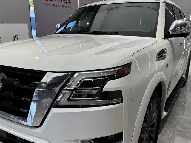 Nissan Patrol — Фото автомобиля 7