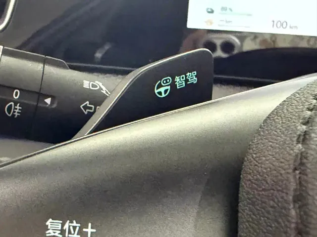 BYD Song Pro — Фото автомобиля 10