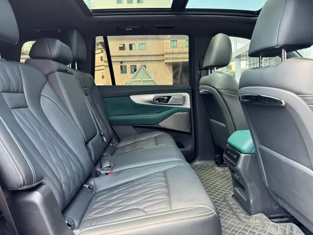 GAC Trumpchi GS8 — Фото автомобиля 10