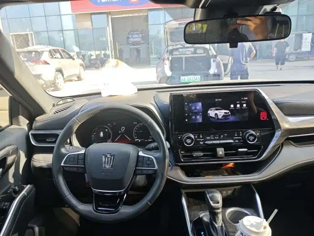Toyota Crown Kluger — Фото автомобиля 7