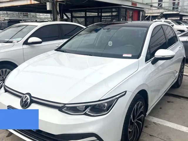 Фотография автомобиля — Volkswagen Golf