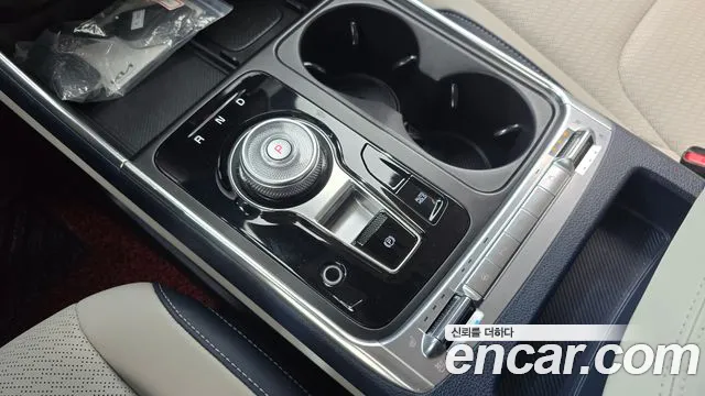 Kia Carnival Generation 4 — Фото автомобиля 11