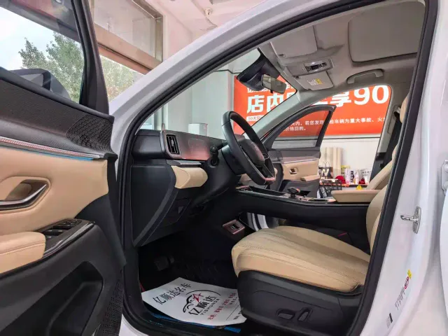 BYD Song Pro — Фото автомобиля 5