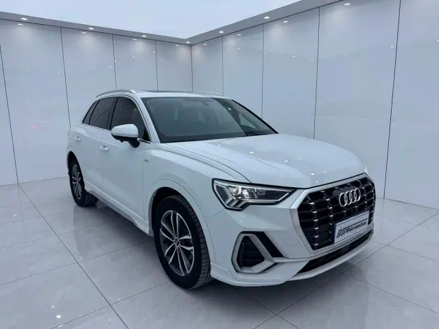 Audi Q3 — Фото автомобиля 3