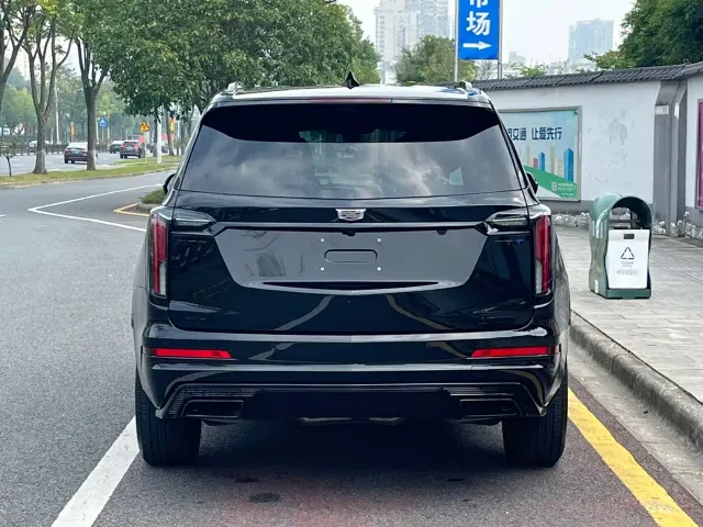 Cadillac XT6 — Фото автомобиля 8