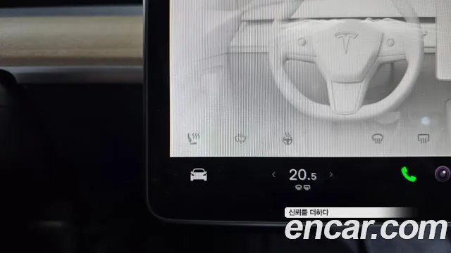 Tesla Model Y — Фото автомобиля 28