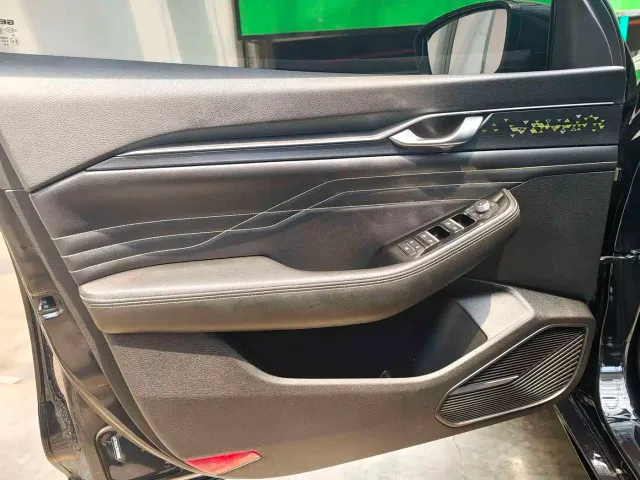 Geely Xingrui — Фото автомобиля 10