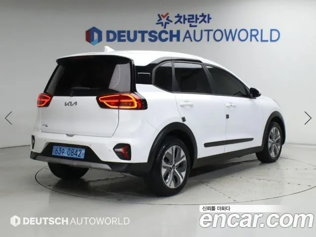 Kia Niro — Фото автомобиля 2