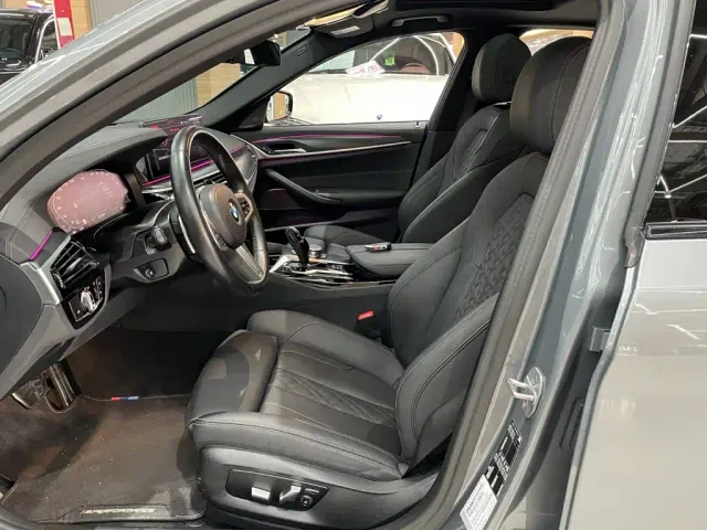 BMW 5 Series — Фото автомобиля 9