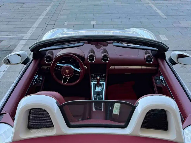 Porsche 718 — Фото автомобиля 4