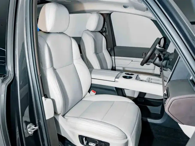 Li Auto MEGA — Фото автомобиля 19