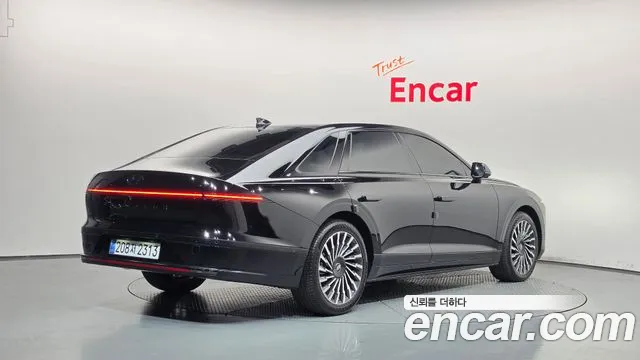 Hyundai Grandeur GN7 — Фото автомобиля 2