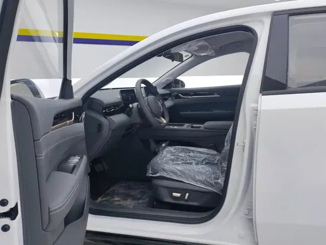 Wuling Starlight — Фото автомобиля 9