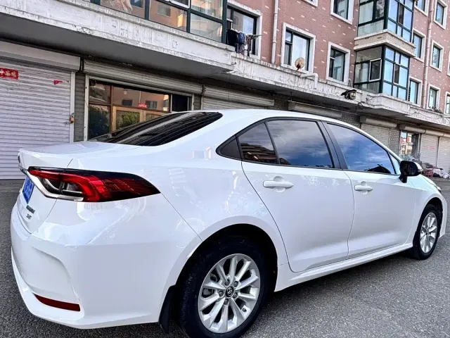 Toyota Corolla — Фото автомобиля 9